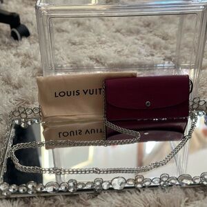 Louis Vuitton Emilie Epi Leather Bi Fold Long Wallet with UNBRANDED chain ❤️